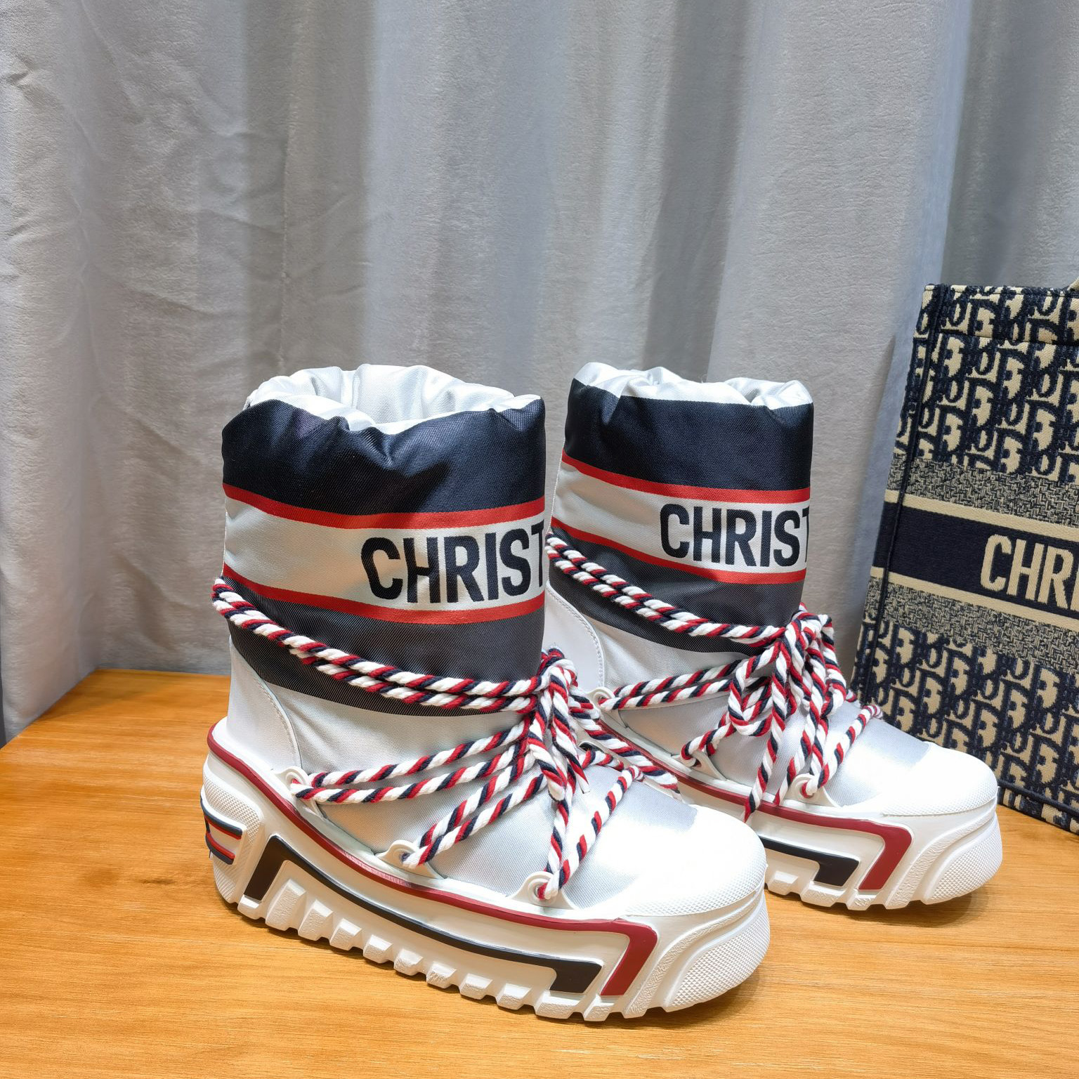 Baby dior sales snow boots